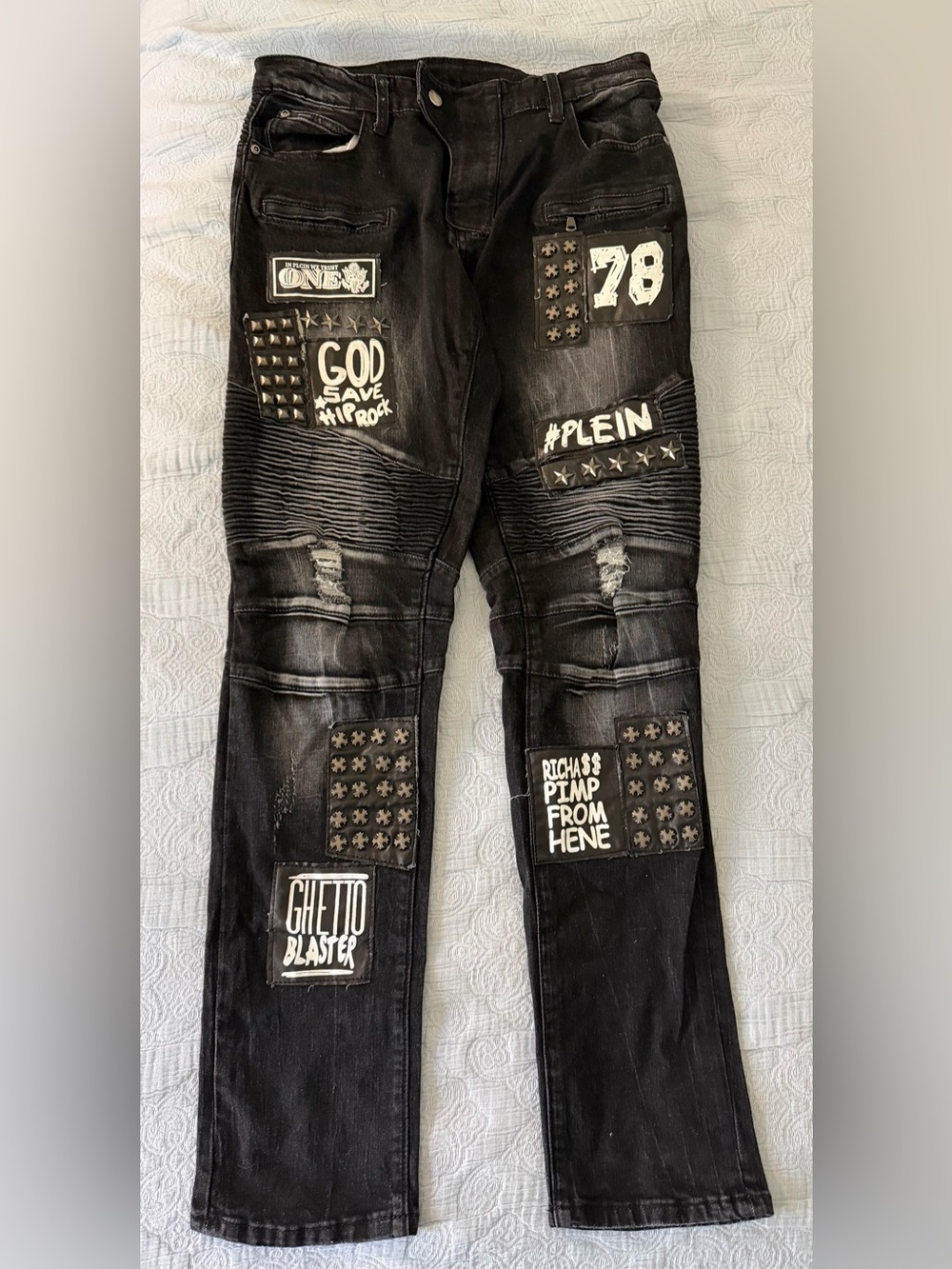 Hot Topic Black Punk Rock Jeans Studded Patch Distressed Biker Gothic Denim Y2K